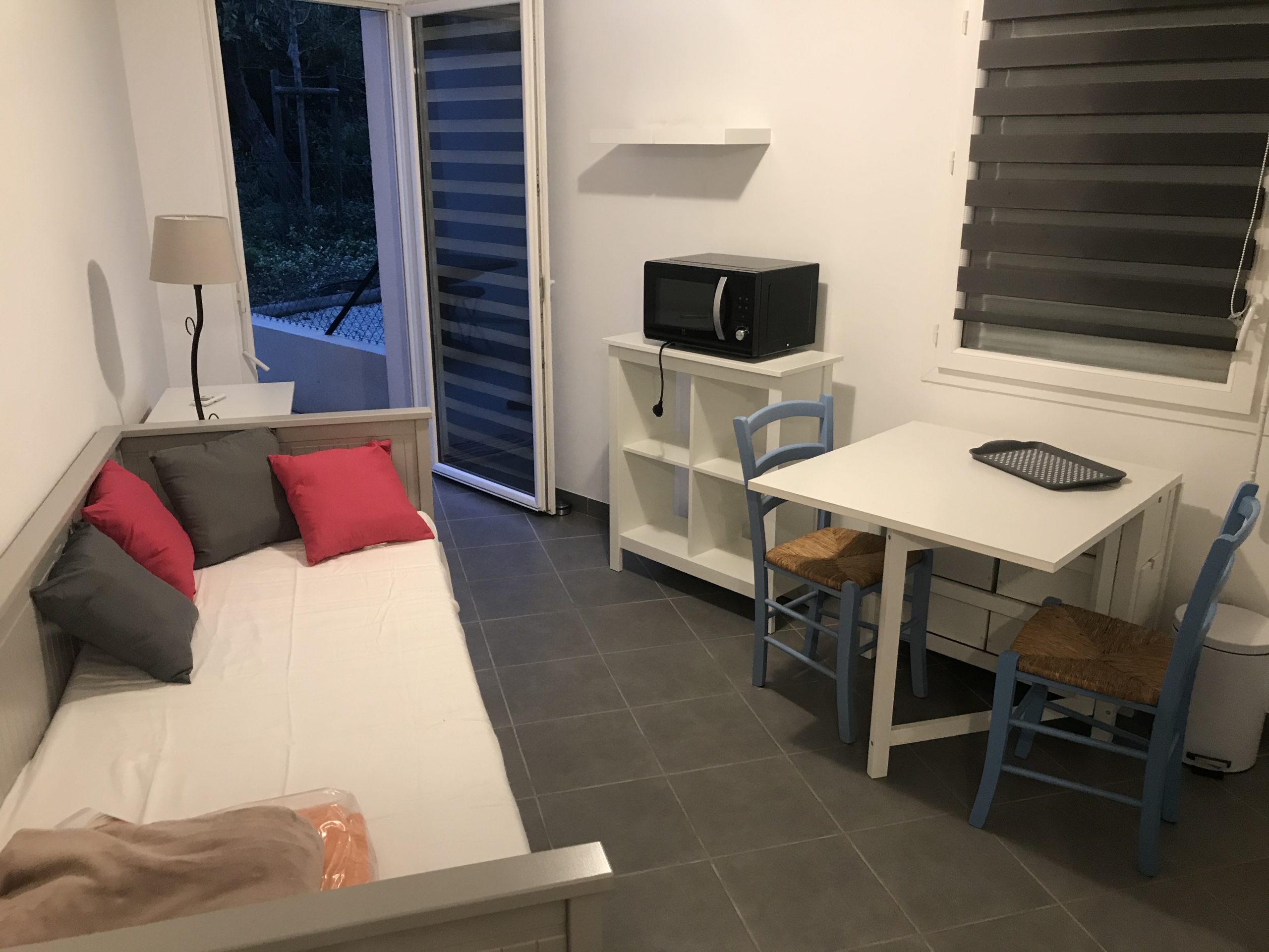 Studio meublé à Istres Saint Mitre Immobilier SMSC Studio meublé à Istres Saint Mitre Immobilier SMSC